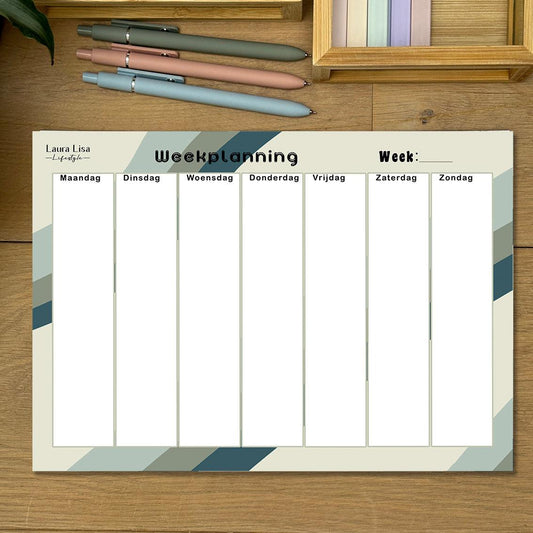 Weekplanning - Green Strokes: Organiseer je week met dit notitieblok, versierd met groene strepen. Breng structuur aan in je weekplanning en behaal je doelen met een vleugje natuurlijke inspiratie.