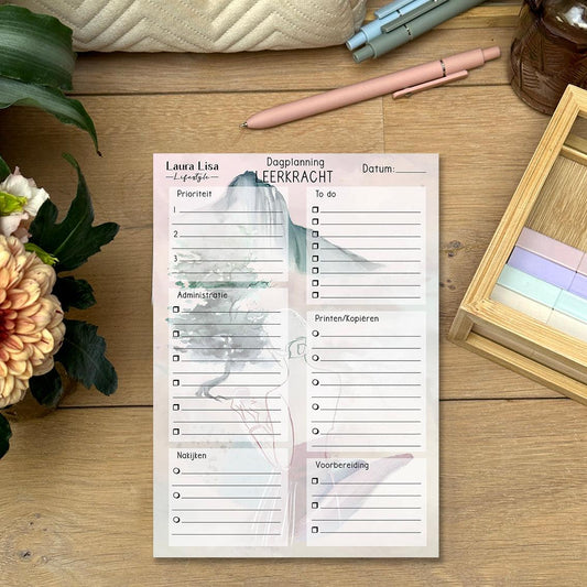 Dagplanning leerkracht - Illusion: Creëer een gestructureerde lesagenda met dit dagplanning notitieblok in illusion design. Breng orde aan in je onderwijsroutine en behaal je doelen met gemak.